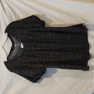 Bloomchic women's Short Sleeve black and white Polkadot blouse US 14-16